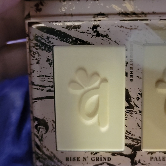 ALAMAR COSMETICS Brighten & Bronze Complexion Trio - Picture 2 of 8